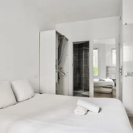Superb 1br Flat 2min Walk From The Metro Station *